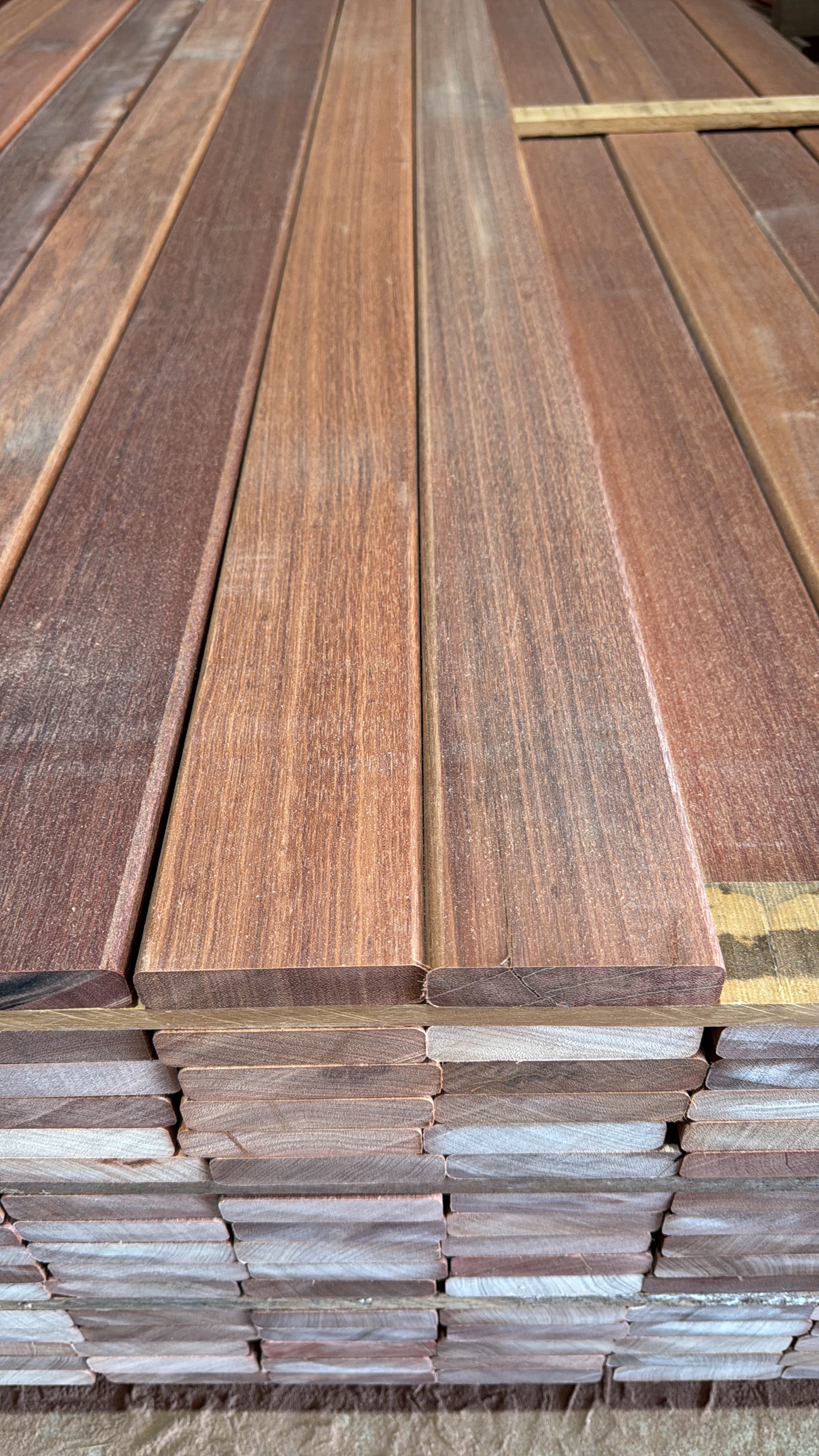 Deck extérieur — Scierie Degrad Saramaca